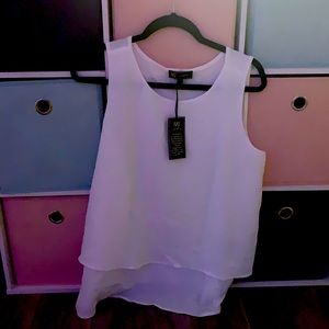 Light, comfy white blouse !